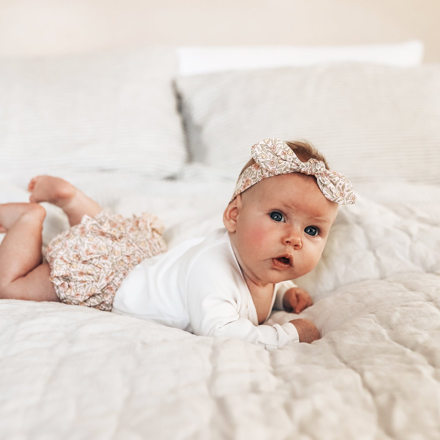 Alimrose Adjustable Head Bow  Lily Pink