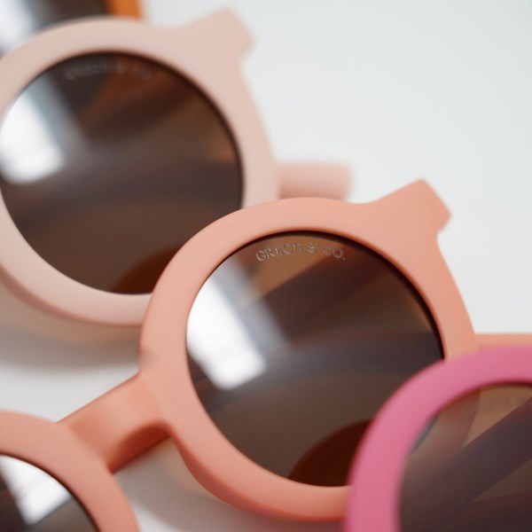 Round Sunglasses - Coral Rouge