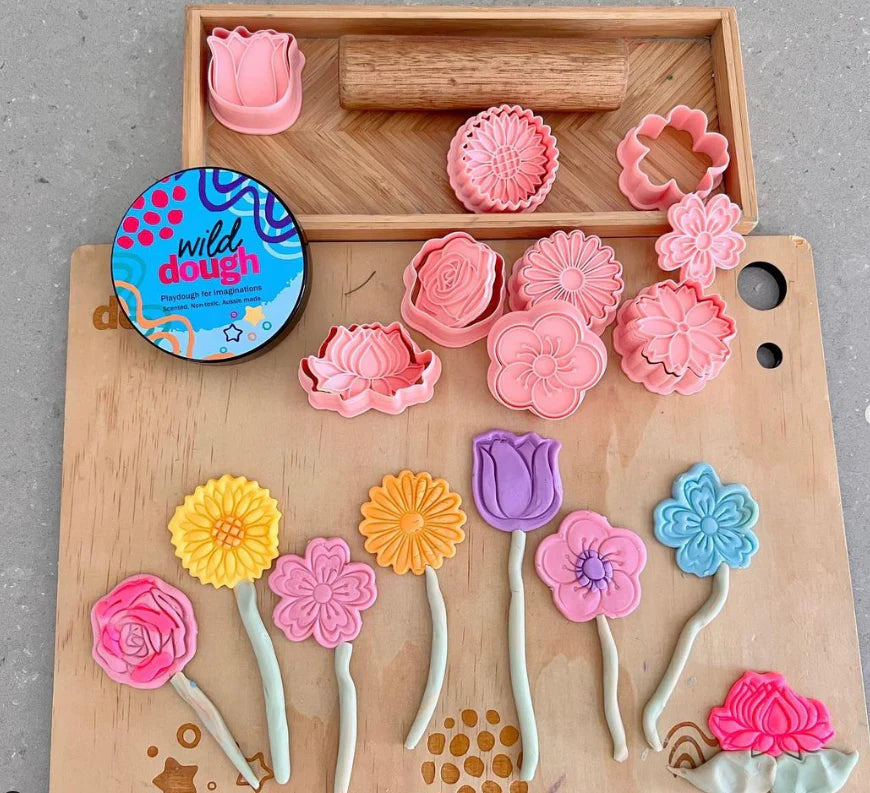Stamper & Cutter Set - Flowers